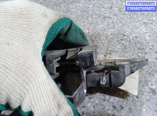 Кронштейн бампера на Peugeot 307