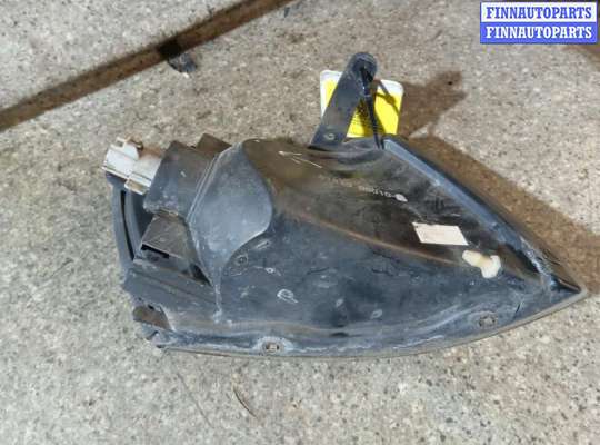 купить поворотник левый на TOYOTA Carina E T190