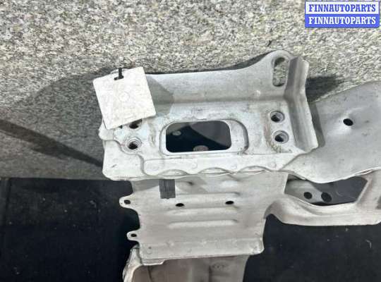 Лонжерон кузовной на Toyota Prius III