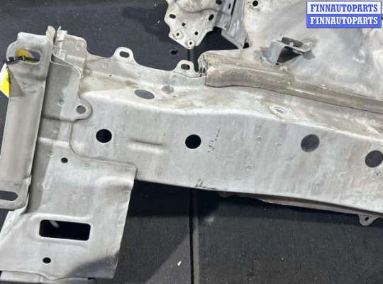 Лонжерон кузовной на Toyota Prius III