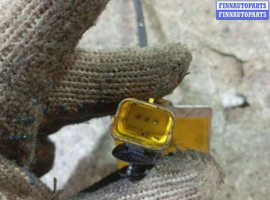 купить Датчик уровня масла на PEUGEOT 806 221