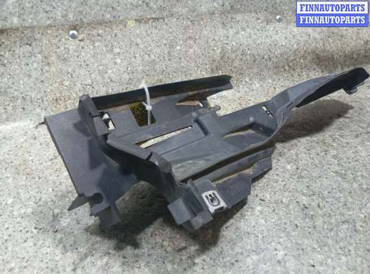 купить пыльник крыла переднего правого на FORD Focus 3