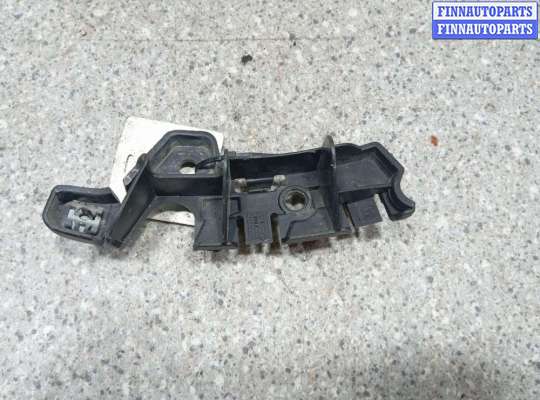 Кронштейн крепления бампера RN1553027 на RENAULT Megane 3