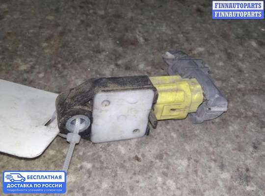 Датчик удара (Airbag) на Toyota Allex | Corolla Runx (NZE12)