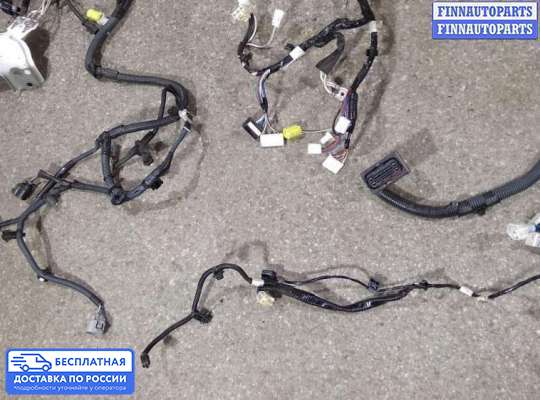 Проводка (коса) моторная на Toyota RAV4 IV (CA40)