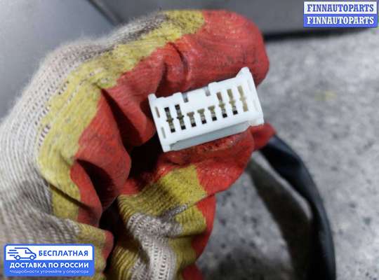 Зеркало боковое на Honda FR-V