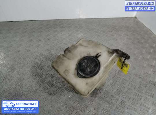 Бачок омывателя на Toyota Picnic XM1