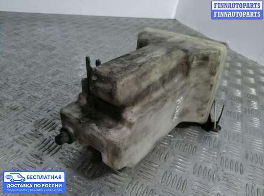 Бачок омывателя на Toyota Picnic XM1
