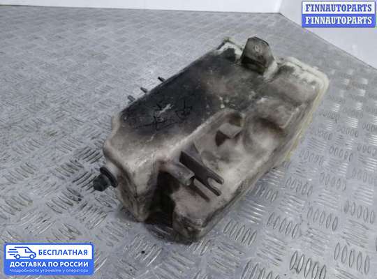 Бачок омывателя на Toyota Picnic XM1