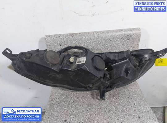 Фара передняя на Peugeot 407