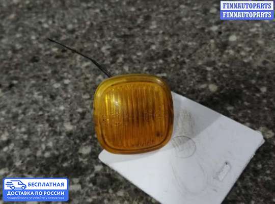 Повторитель поворота в крыло на Audi A6 (C4)