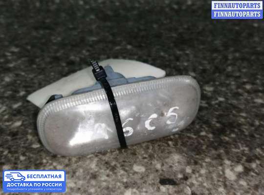 Повторитель поворота в крыло на Audi A6 (C5)