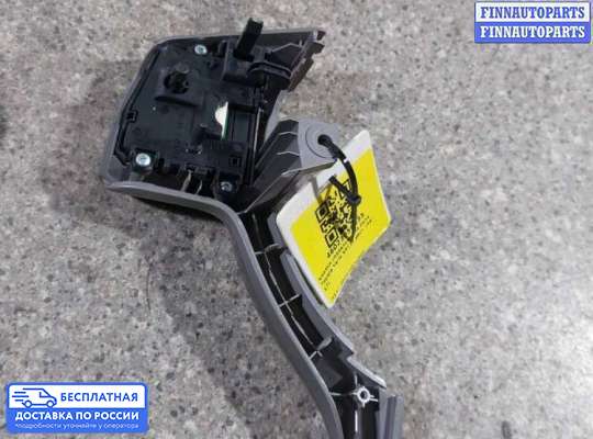 Кнопки на Toyota Yaris P13