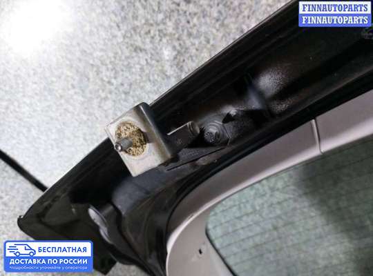 Петля крышки багажника на Renault Scenic III