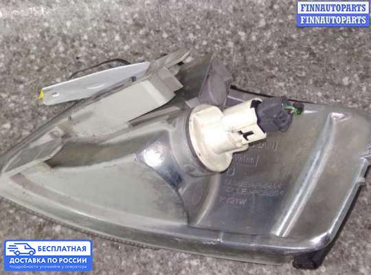 Поворотник передний на Nissan Primera (P11)