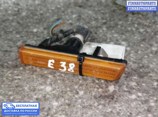 Повторитель поворота в крыло на BMW 7 (E38)