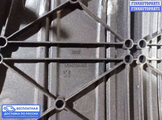 Крышка ДВС (декоративная) на Citroen Xsara Picasso