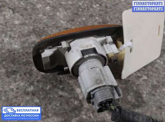 Повторитель поворота в крыло на Nissan Maxima QX II (A32)