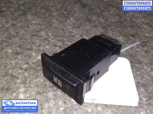 Кнопки на Toyota Avensis II (T250)