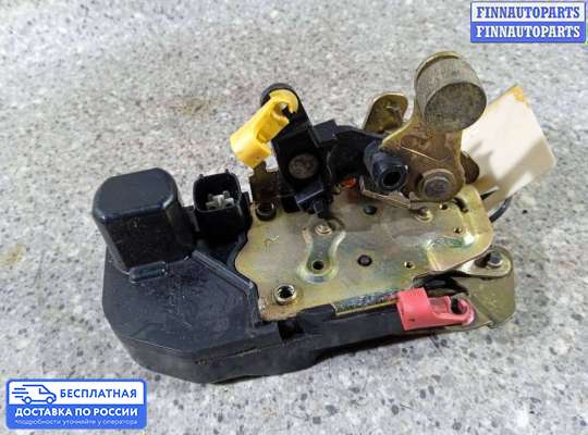 Замок боковой двери на Chrysler Voyager IV (RG)
