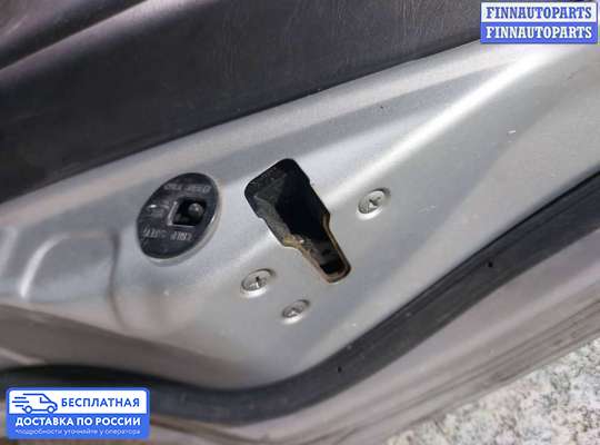 Замок боковой двери на Nissan Maxima QX III (A33)
