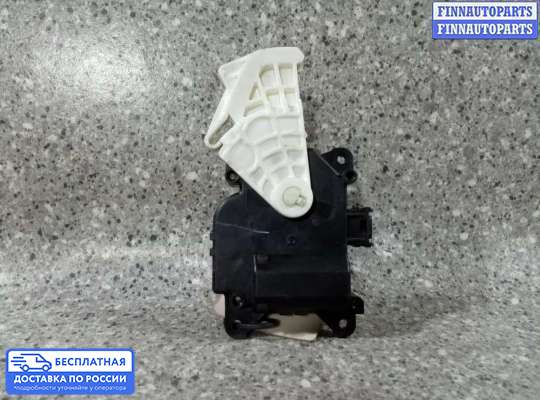 Моторчик заслонки печки на Toyota Verso AR20