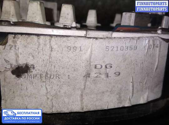 Щиток приборов на Renault Scenic I