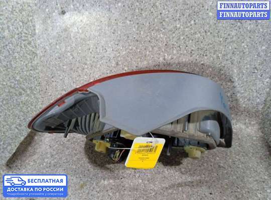 Фонарь задний на Toyota Yaris P1
