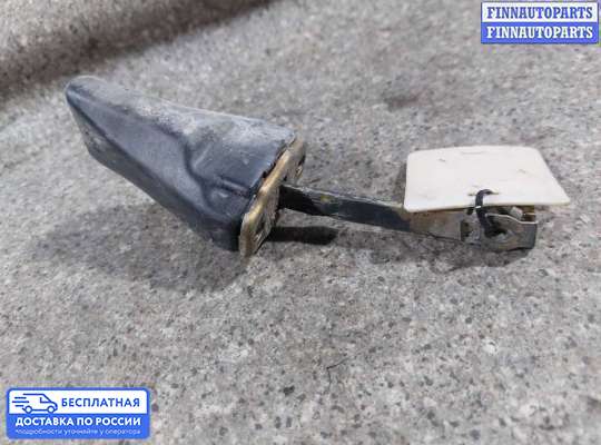 Ограничитель двери на Volkswagen Golf II (1G)