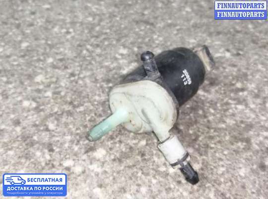 Моторчик (насос) омывателя на Nissan Primera (P12)