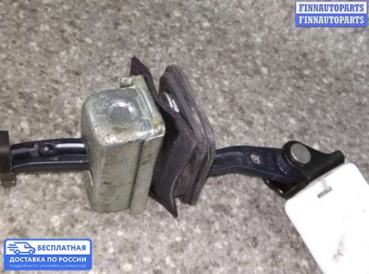 Ограничитель двери на Ford Focus II
