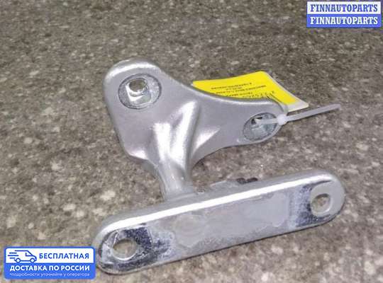 Петля двери на Mercedes-Benz C (W203)