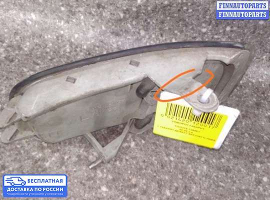 Поворотник передний на Toyota Camry XV10