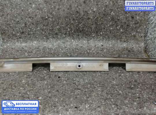 Планка подсветки номера на Mercedes-Benz CLK (W208)