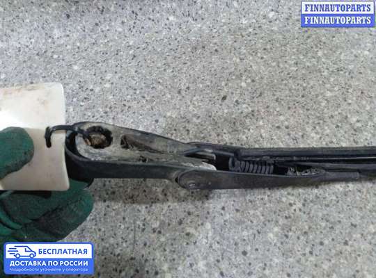 Поводок дворника на Hyundai Trajet