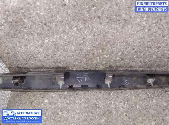 Планка подсветки номера на Nissan Almera II N16