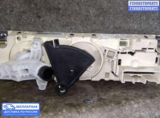 Блок управления печкой на Ford Focus II