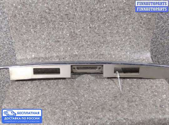 Планка подсветки номера на Lexus RX II (XU30)