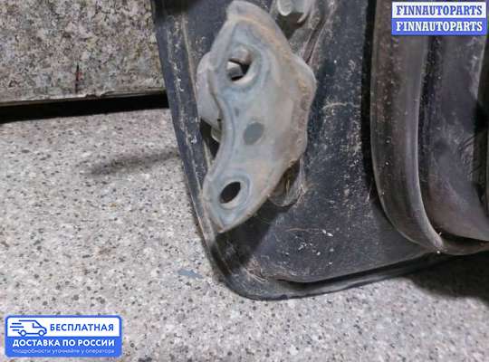 Петля двери на Toyota Auris I (E150)