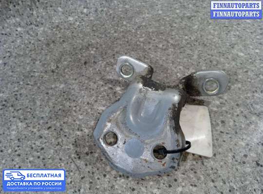 Петля двери на Mazda Premacy