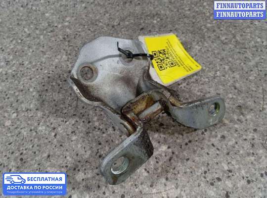 Петля двери на Mazda Premacy