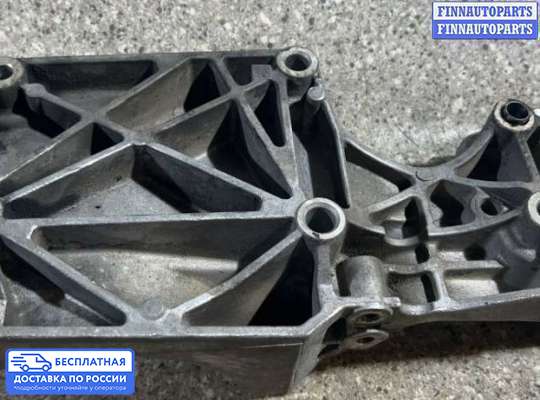 Кронштейн прочее на Volkswagen Touran I (1T)
