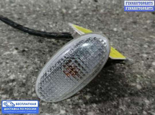 Повторитель поворота в крыло на Mazda 5 I (CR)