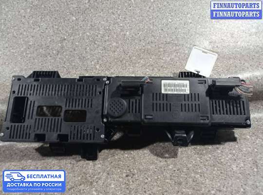 Щиток приборов на Renault Scenic III