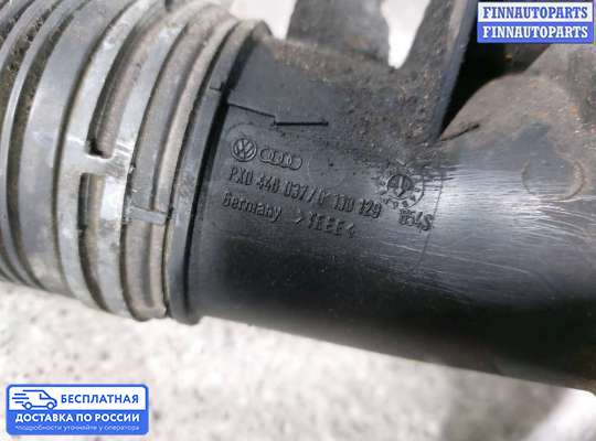 Патрубок (трубка, шланг) на Volkswagen Golf IV (1J)