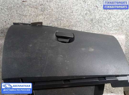 Бардачок (вещевой ящик) на Renault Megane III