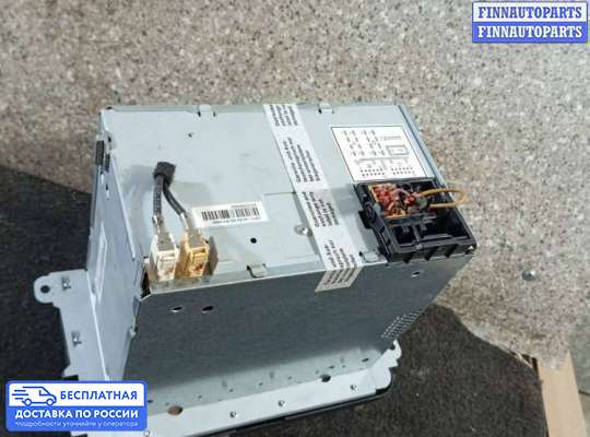 Магнитола на Volkswagen Golf V (1K)