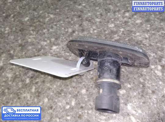 Повторитель поворота в крыло на Opel Zafira A