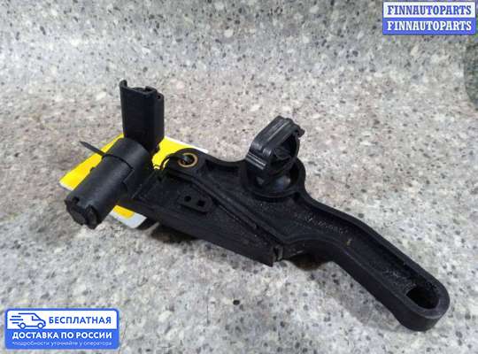 Датчик коленвала на Peugeot 306