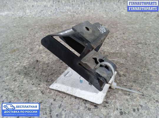 Кронштейн бампера на Toyota Avensis I (T220)